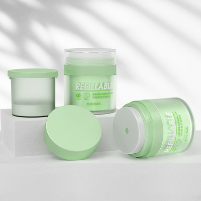 Sampel gratis 50ml botol pompa tanpa udara yang dapat diisi ulang untuk lotion serum dasar